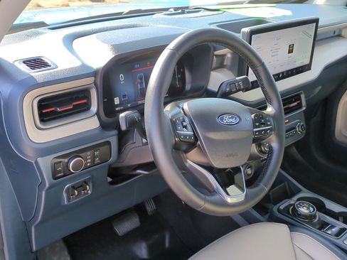 Used 2025 Ford Maverick Lariat w/ 4K Tow Package AWD/4WD image 15