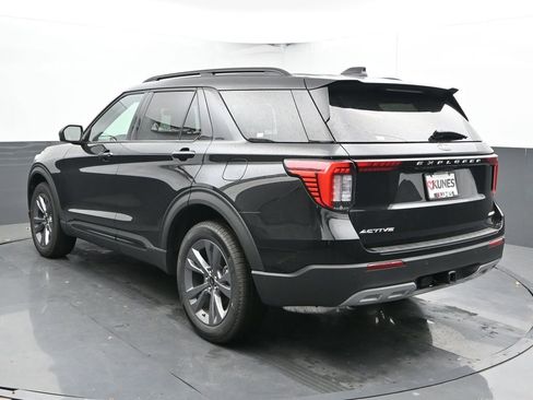 New 2026 Ford Explorer Active w/ Active Comfort Package AWD/4WD image 8