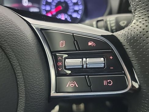 Used 2023 Kia Forte GT-Line image 24