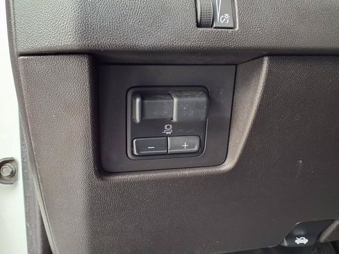 Used 2024 Chevrolet Colorado Trail Boss w/ Advanced Trailering Package AWD/4WD image 20
