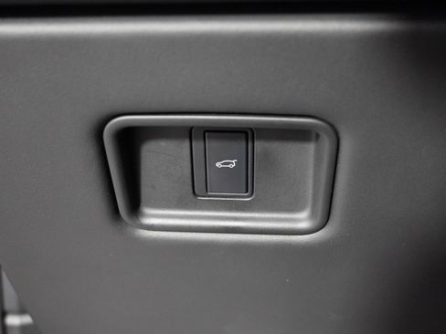 Used 2023 Land Rover Range Rover First Edition image 29