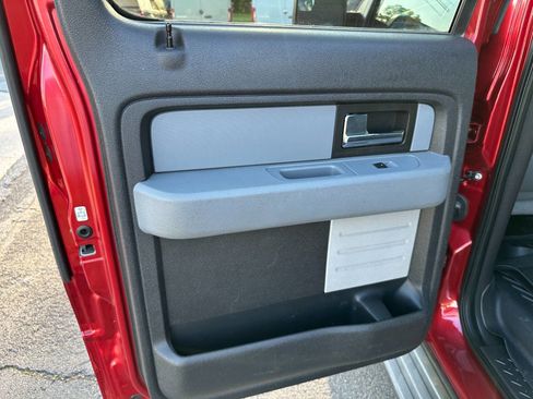 Used 2014 Ford F150 XLT w/ XLT Convenience Package image 13