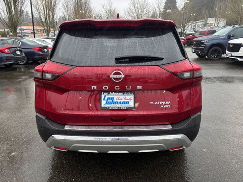 Used 2022 Nissan Rogue Platinum w/ Head-Up Display Package image 6