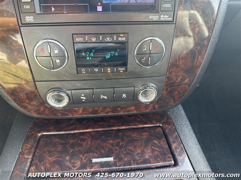 Used 2011 GMC Yukon Denali AWD/4WD image 26