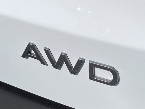 New 2026 Nissan Kicks SV w/ SV Premium Package image 10