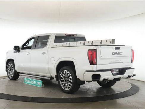 Used 2024 GMC Sierra 1500 Denali Ultimate image 8