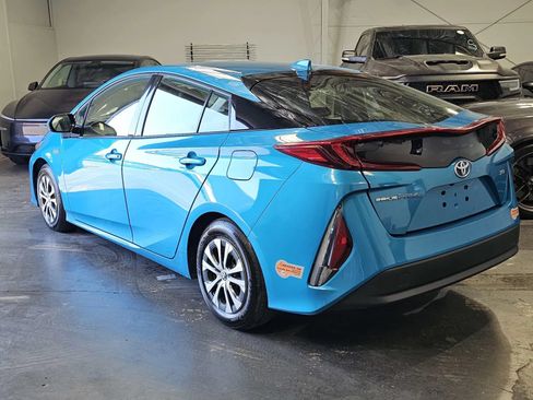Used 2020 Toyota Prius Prime XLE w/ Carpet Mat Package FWD image 2