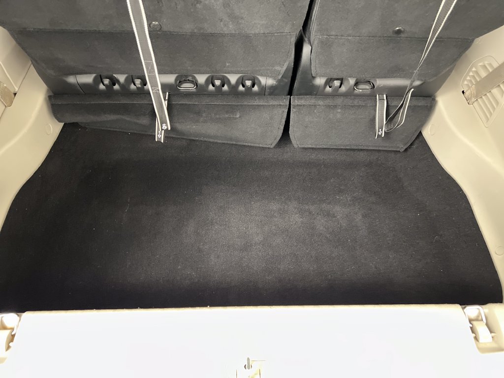 Used 2024 Chrysler Pacifica Touring-L FWD image 46