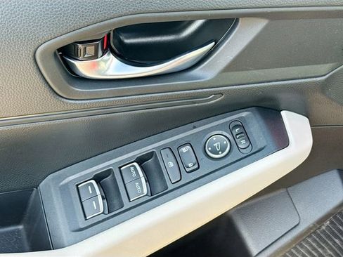 Certified 2025 Honda Accord LX image 16