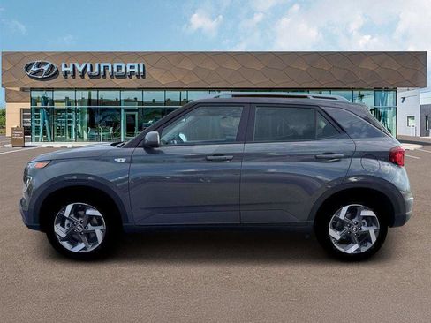 New 2026 Hyundai Venue SEL FWD image 3
