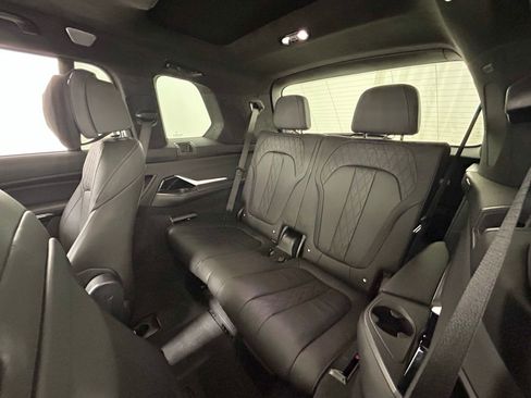 Used 2022 BMW ALPINA XB7 image 38