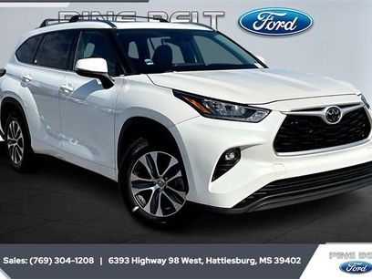 Used 2020 Toyota Highlander XLE