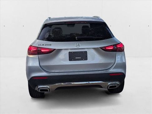 Used 2026 Mercedes-Benz GLA 250 image 7