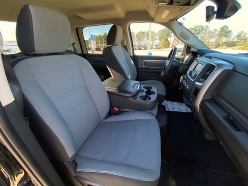 Used 2023 RAM 1500 Classic SLT image 14