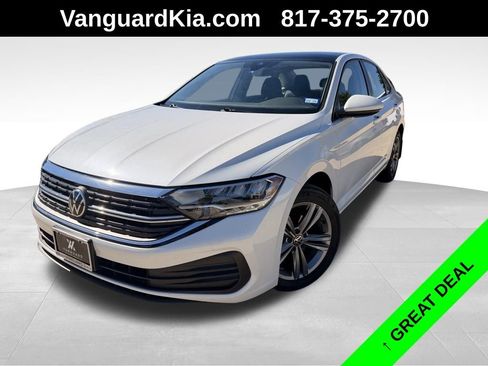 Used 2023 Volkswagen Jetta SE image 1