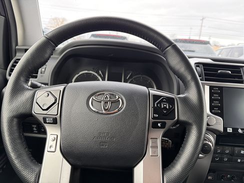 Used 2024 Toyota 4Runner Limited image 15