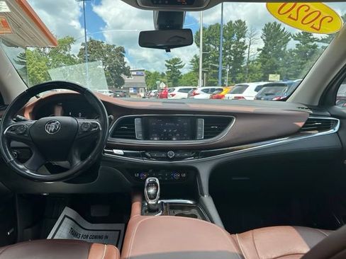 Used 2020 Buick Enclave Avenir w/ Avenir Technology Package FWD image 21