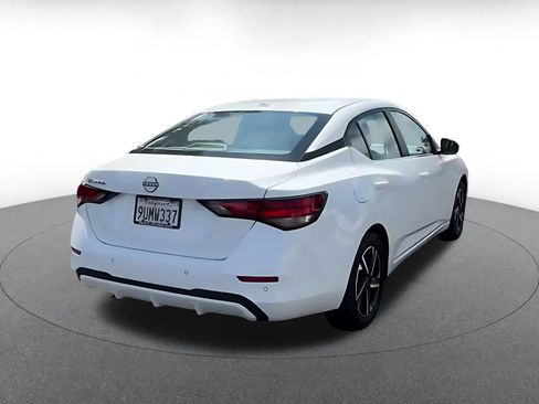 Used 2025 Nissan Sentra SV FWD image 14
