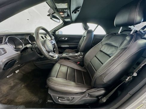 Used 2016 Ford Mustang Premium RWD image 20