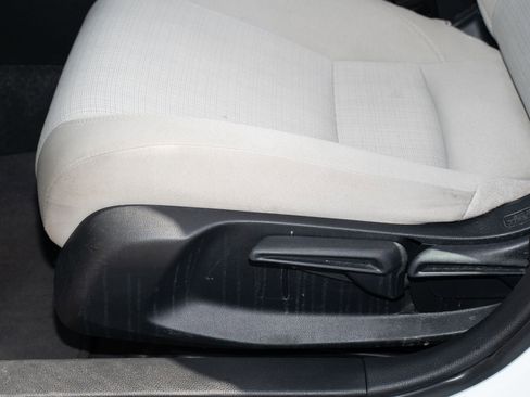 Used 2022 Honda Civic LX image 29