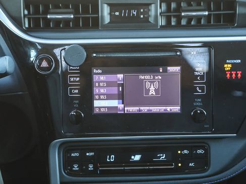 Certified 2019 Toyota Corolla SE image 15