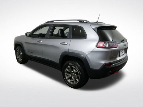 Used 2020 Jeep Cherokee Trailhawk w/ Cold Weather Group AWD/4WD image 7