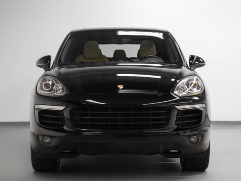 Certified 2015 Porsche Cayenne Diesel AWD/4WD image 8