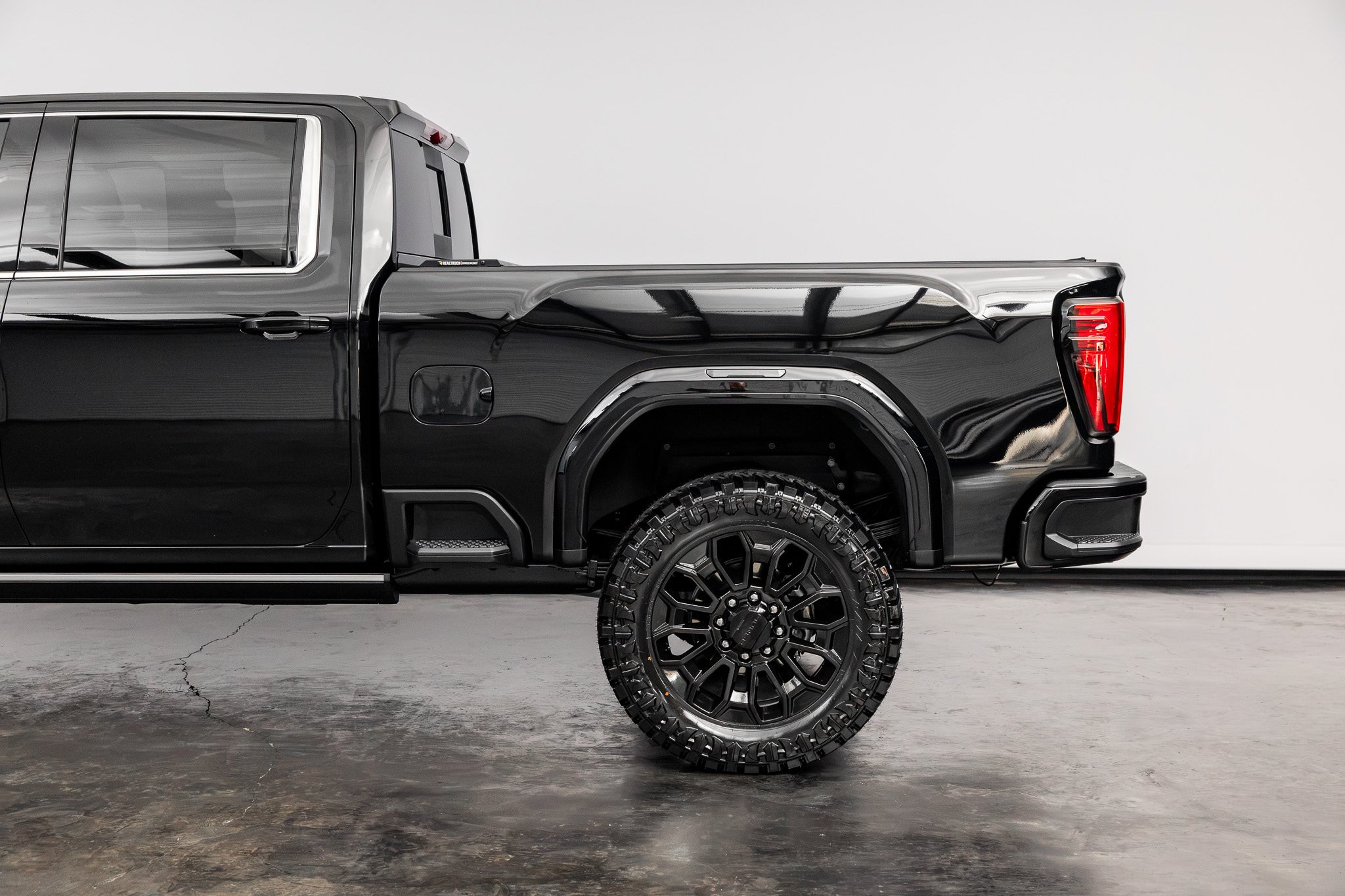 Used 2026 GMC Sierra 2500 Denali Ultimate w/ Max Trailering Package AWD/4WD image 15