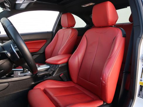 Used 2015 BMW M235i 2dr Cpe M235i RWD image 12