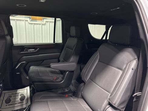Used 2025 GMC Yukon XL Denali image 19