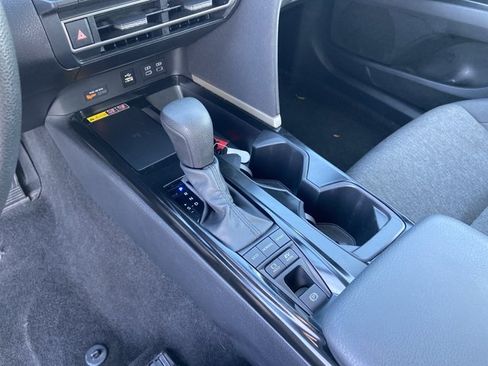 Used 2025 Toyota Camry LE FWD image 37
