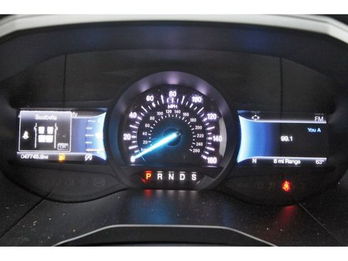 Used 2022 Ford Edge SE image 17