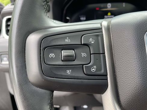 Used 2024 GMC Yukon XL Denali AWD/4WD image 19