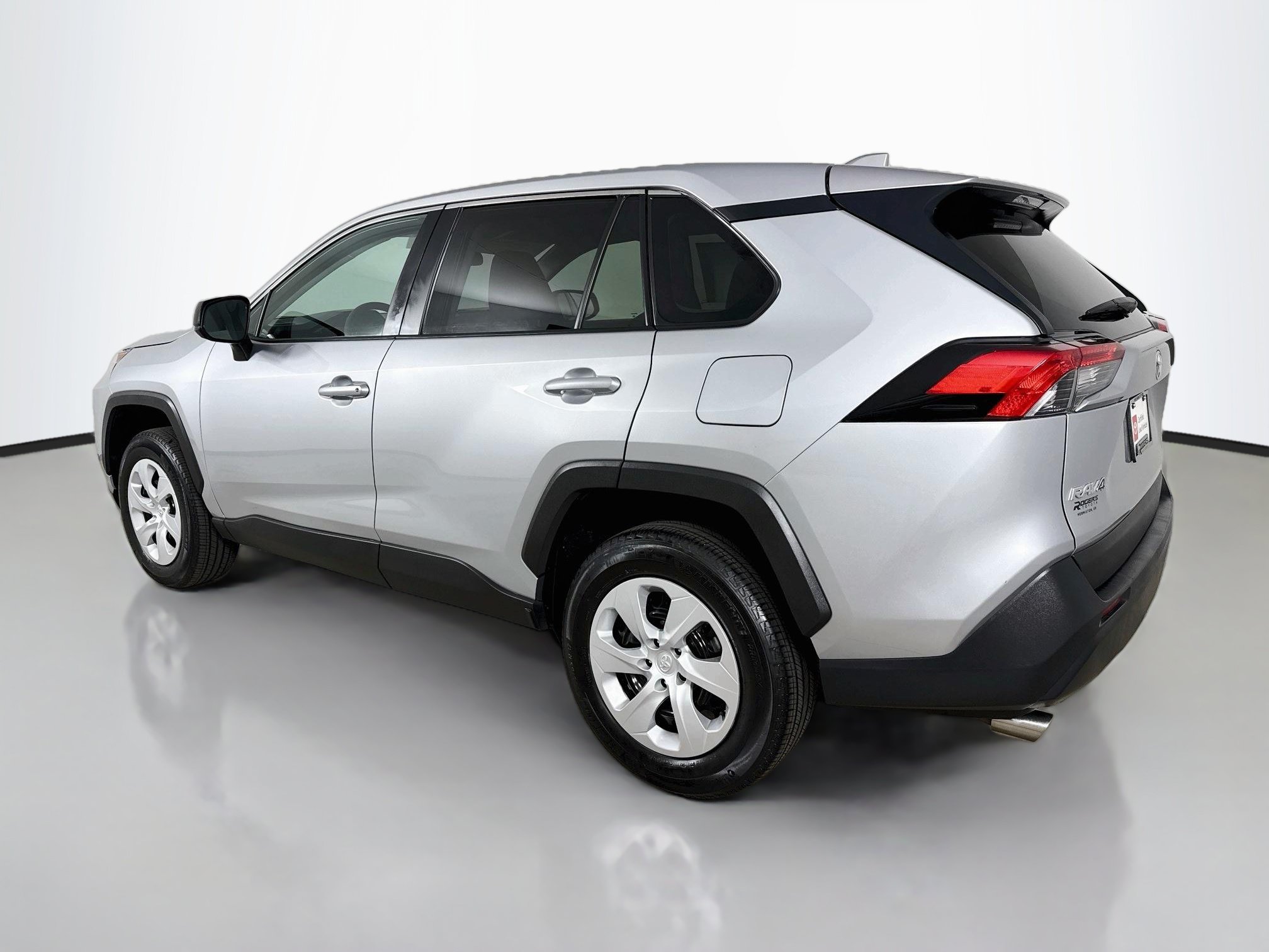 Certified 2025 Toyota RAV4 LE AWD/4WD image 6