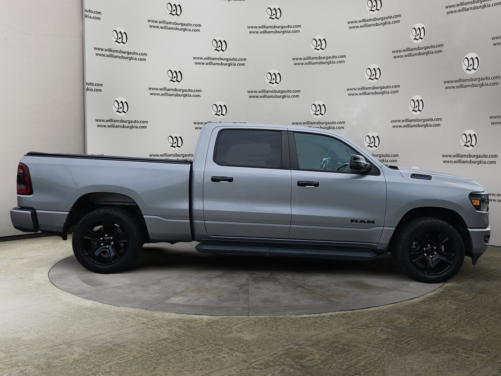 Used 2024 RAM 1500 Big Horn AWD/4WD image 6