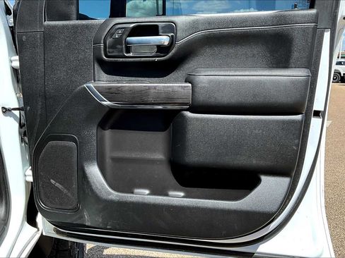 Used 2021 Chevrolet Silverado 2500 LTZ image 22