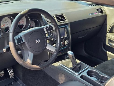 Used 2009 Dodge Challenger SRT8 w/ SRT Option Group II RWD image 29