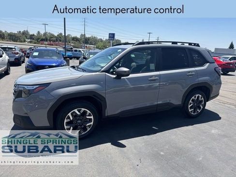 Certified 2025 Subaru Forester Premium AWD/4WD image 6