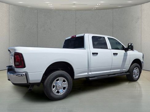 New 2026 RAM 2500 Tradesman AWD/4WD image 4