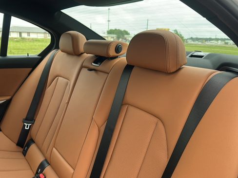 New 2026 BMW 330i Sedan w/ Premium Package image 17