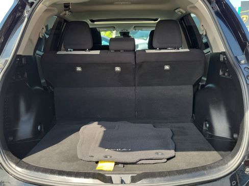 Used 2018 Toyota RAV4 XLE FWD image 15