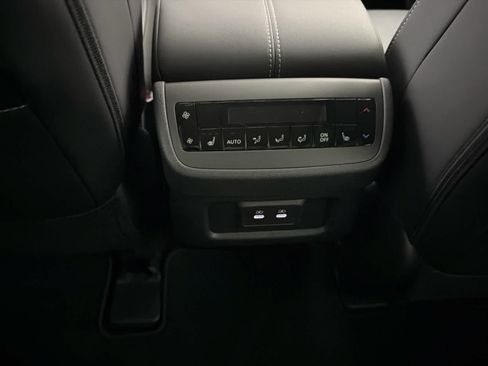 New 2026 Nissan Pathfinder SL w/ SL Premium Package FWD image 22