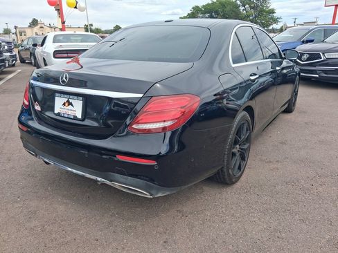 Used 2017 Mercedes-Benz E 300 4MATIC image 7