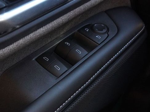 New 2026 GMC Sierra EV Elevation image 19