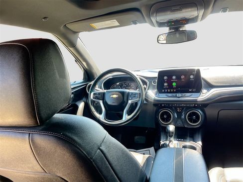 Used 2024 Chevrolet Blazer Premier image 23