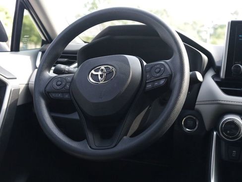 Used 2025 Toyota RAV4 XLE image 6