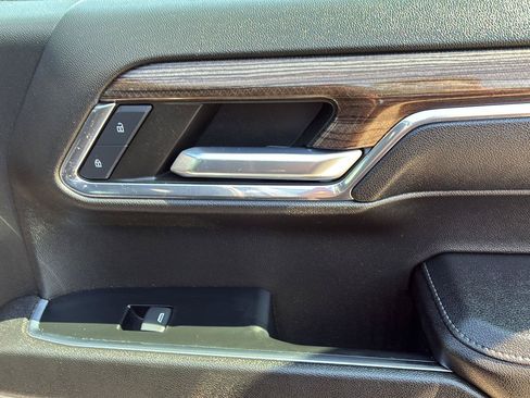 Used 2023 Chevrolet Silverado 1500 RST AWD/4WD image 10
