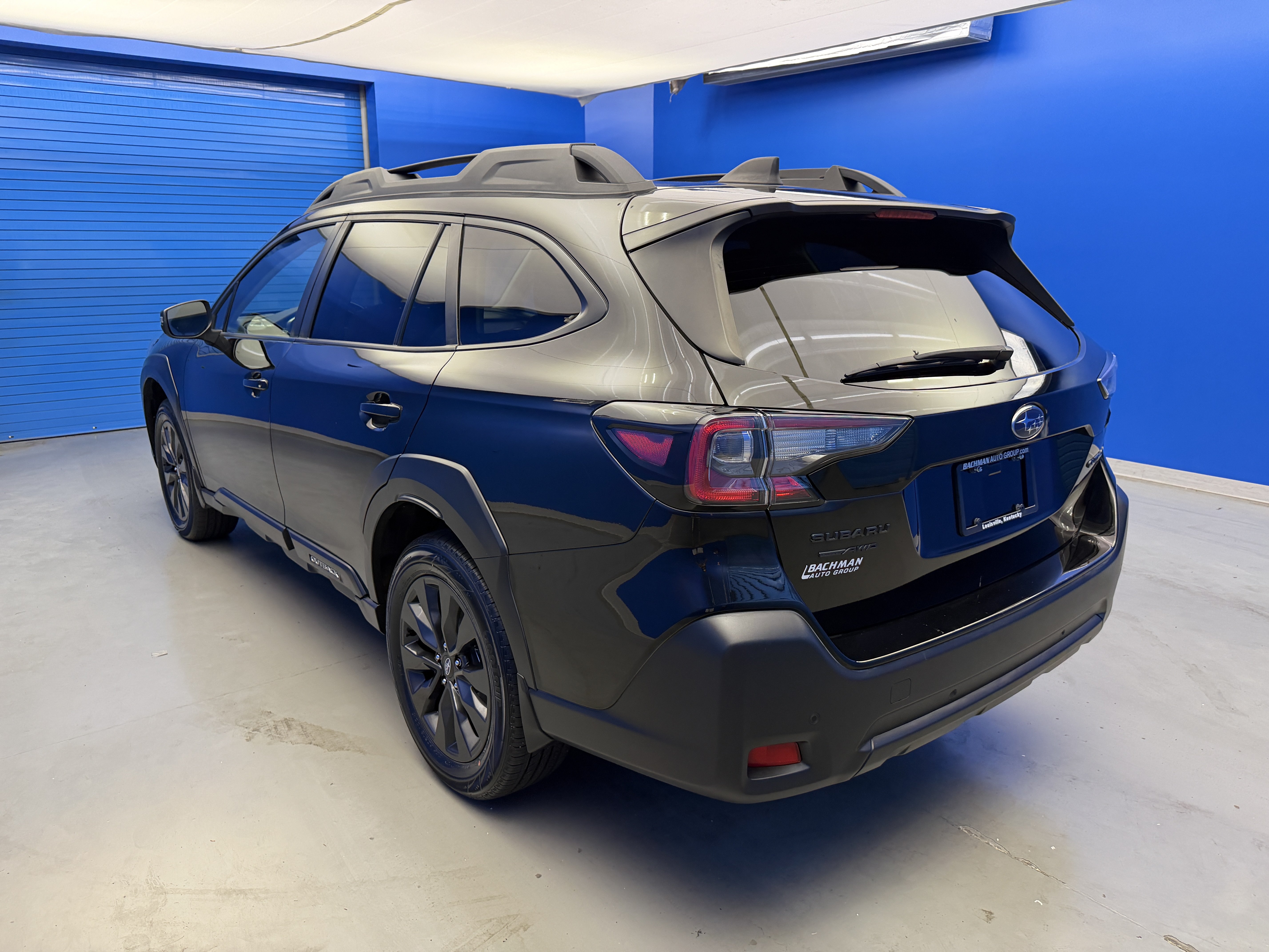 Used 2023 Subaru Outback Onyx Edition AWD/4WD image 5