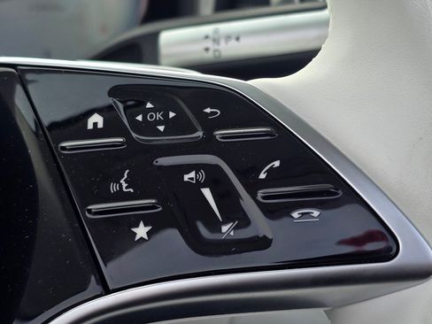 New 2026 Mercedes-Benz Maybach SL 680 image 39