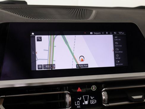 Used 2022 BMW 330i xDrive 330i xDrive w/ Driving Assistance Package image 7